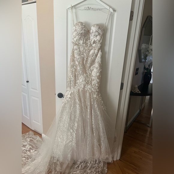 BERTA BRIDAL 19-110 Athens Collection STUNNING gown wedding dress! - Picture 9 of 17